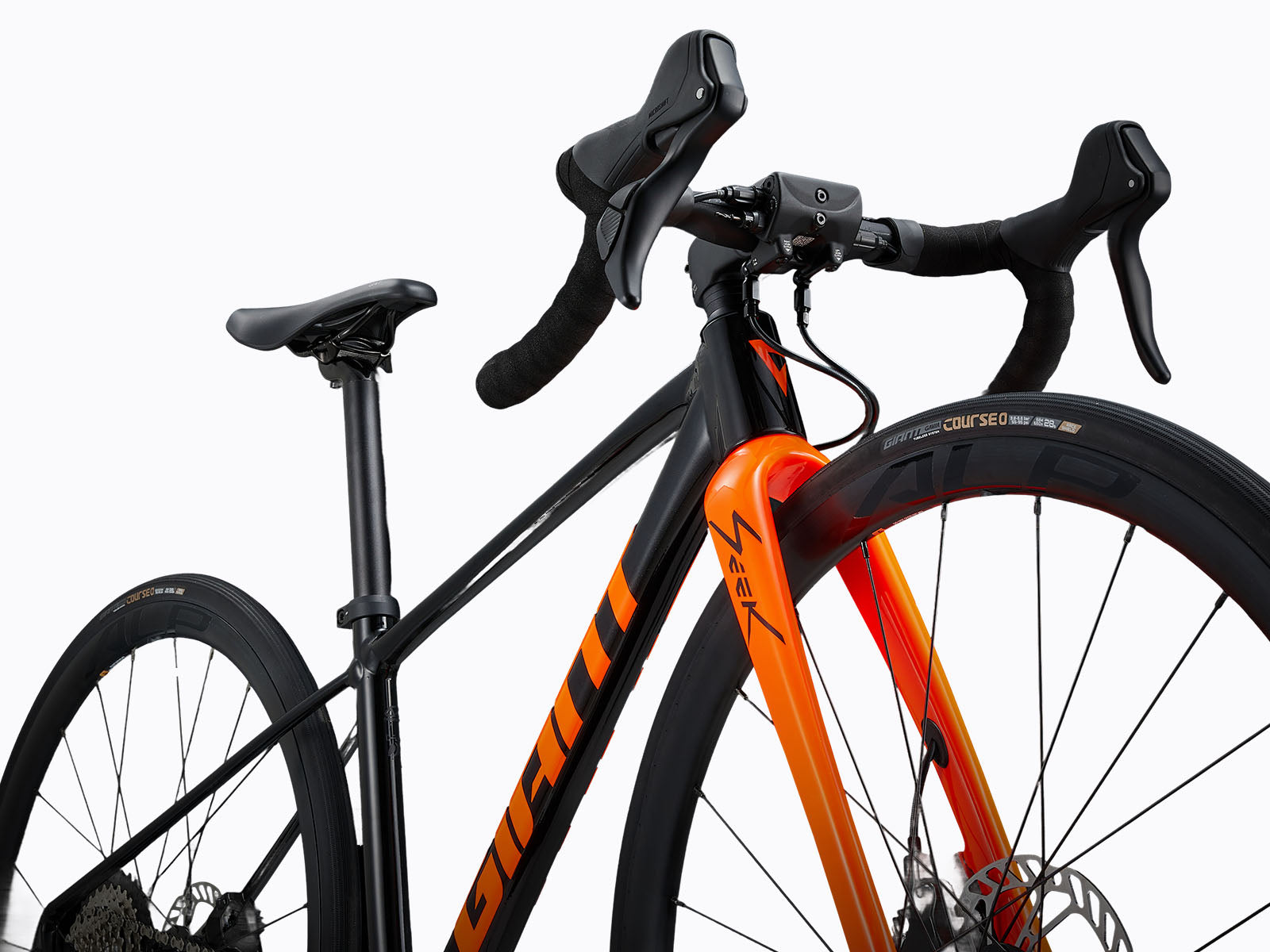 MY26Seek1 Giant Color C Purple Storm Road bike.